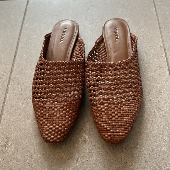 Vince Barrett Woven Leather Mules. Perfect for fall/winter/spring. - Picture 3 of 5